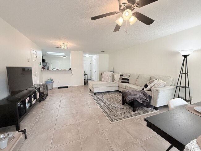 Building Photo - Peaceful Townhome in Fort Caroline with Fu...