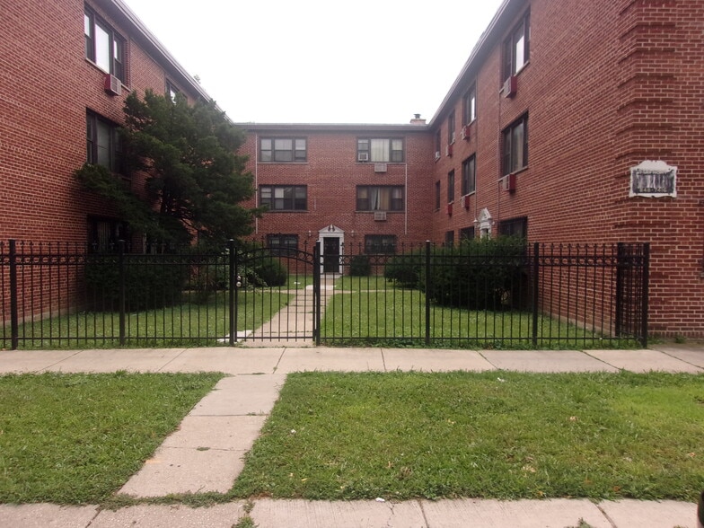Primary Photo - 5501 W Ohio St