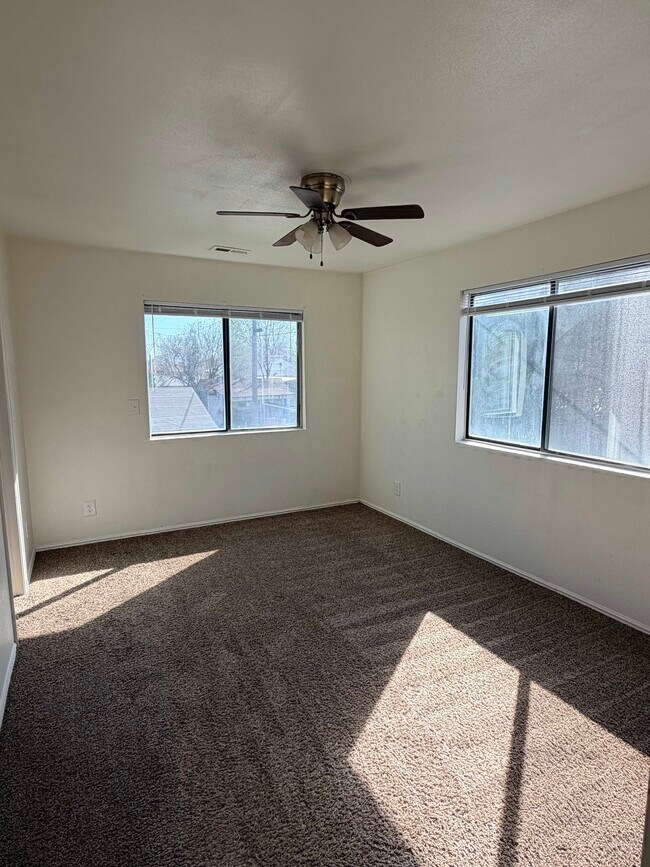 Building Photo - 211 S 1400 W
