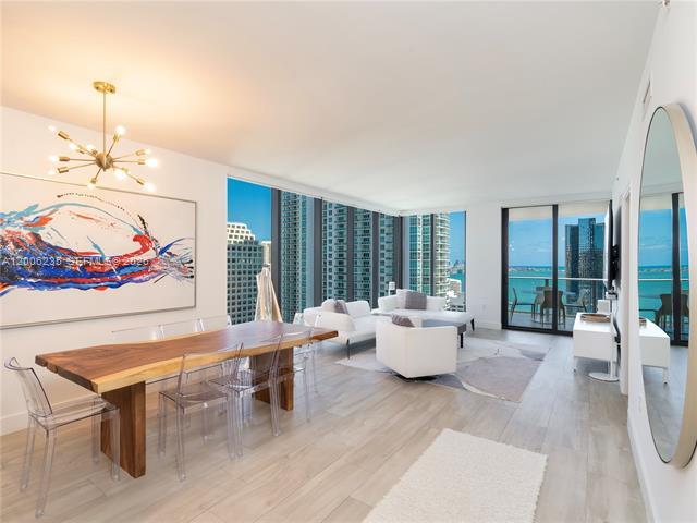 Building Photo - 1010 Brickell Ave