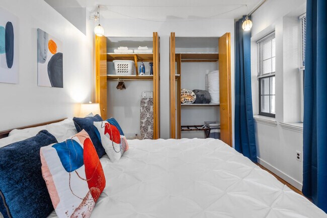 Building Photo - 309 Vine St