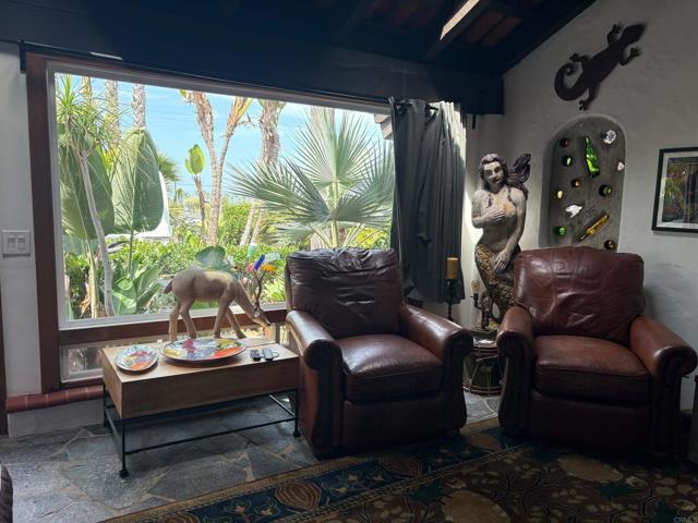 Building Photo - 122 S Rios Ave