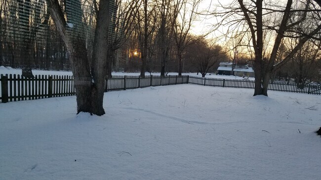 Building Photo - 5049 Babbitt Rd