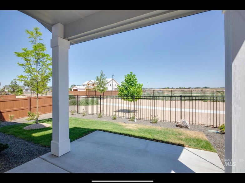 Building Photo - 7148 W Riverwood St