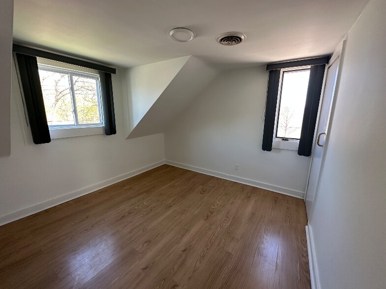 Building Photo - 14 Thill St