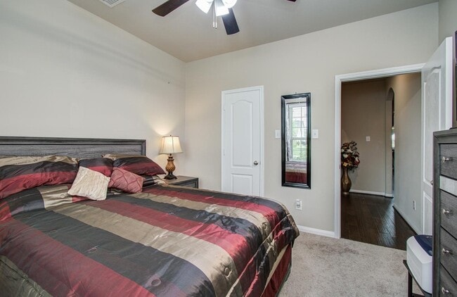 Building Photo - 7610 River Pass Dr