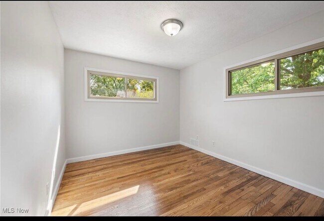 Building Photo - 15334 Triskett Rd