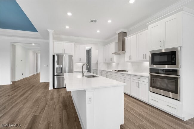 Building Photo - 13528 Blue Bay Cir