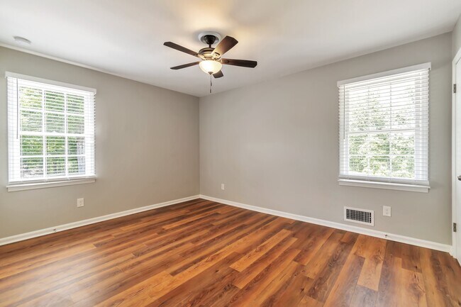 Building Photo - 4325 Keenan Ct NE
