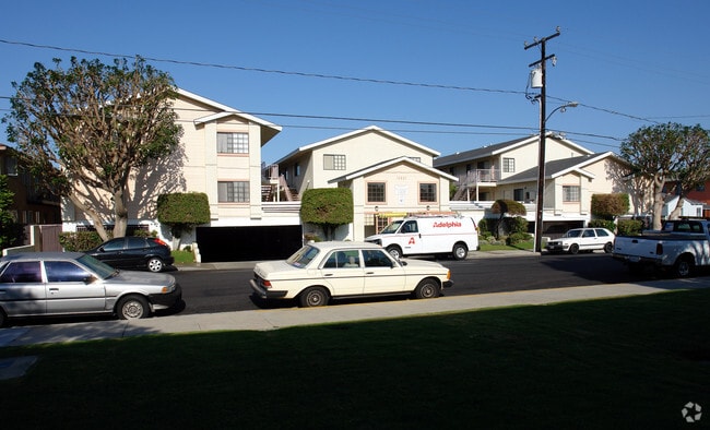 Building Photo - Grevillea Manor