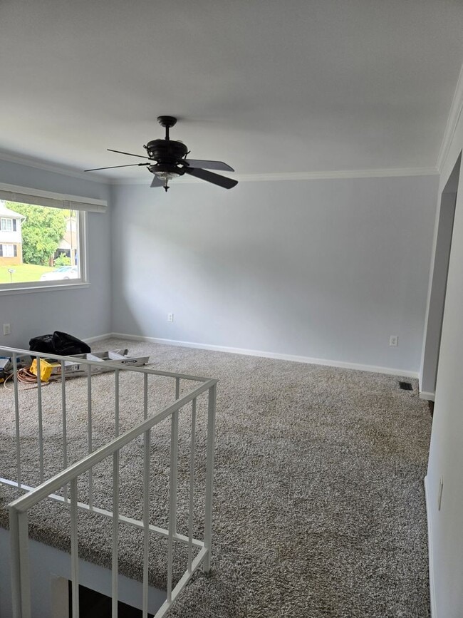 Building Photo - Single Family Home in Dale City