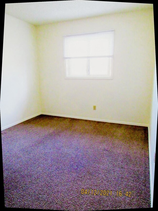 Building Photo - 375 Wild Rose Ln