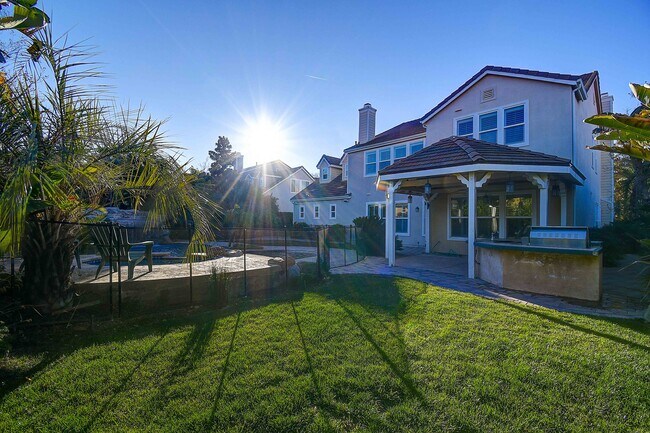 Building Photo - 4132 Prado De Las Cabras