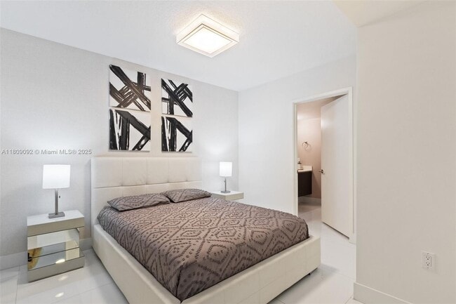 Building Photo - 300 Sunny Isles Blvd