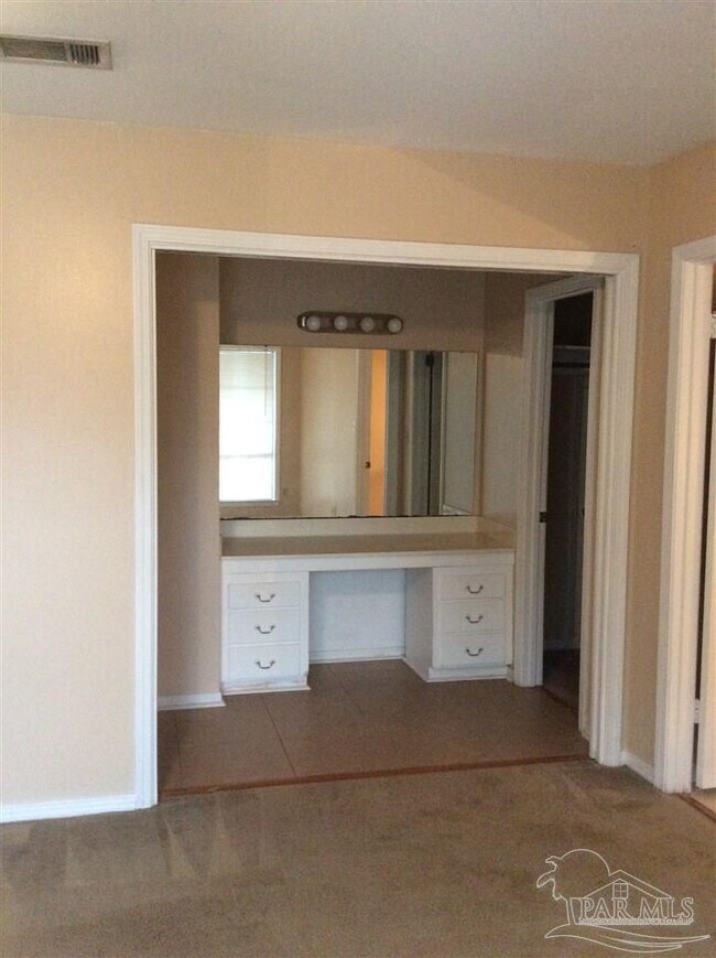 Building Photo - 2361 Sugartree Ct