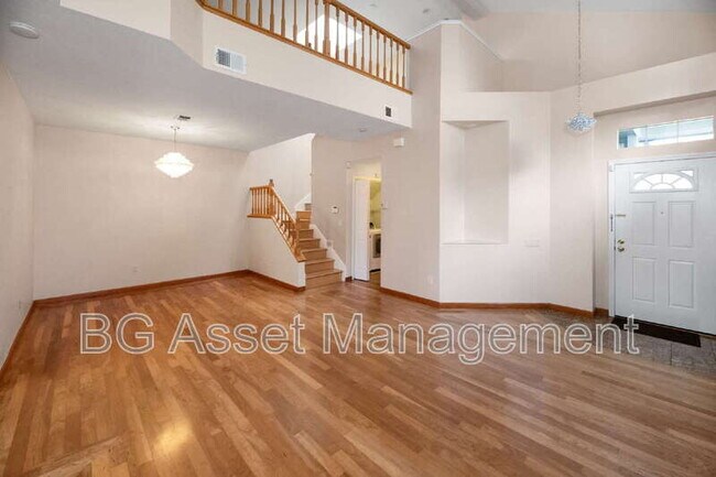 Building Photo - 176 Scotts Valley