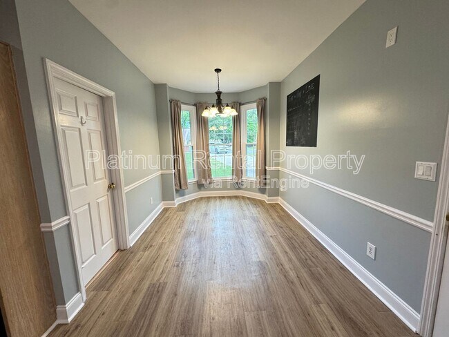 Building Photo - 1702 Stonegate Way SW