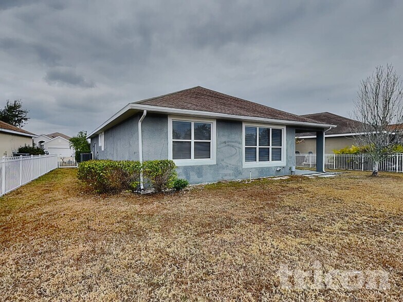 Building Photo - 12559 23rd St E