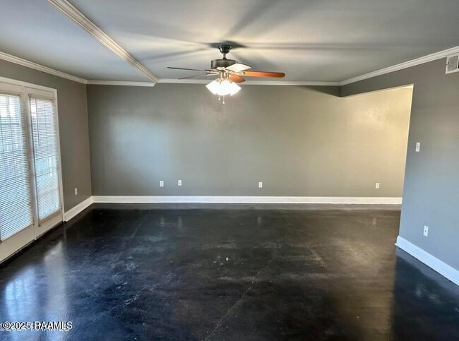 Building Photo - 200 Lodge Dr