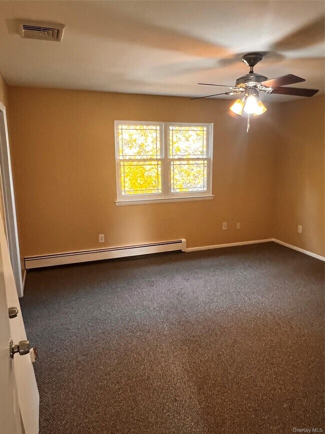 Building Photo - 11 Park Manor Ct