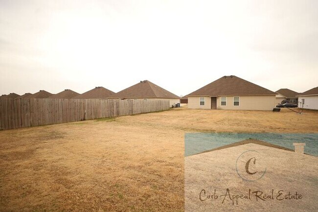 Building Photo - Move in special $950!! Beautiful 4 bed / 2 bath home - Nettleton!!