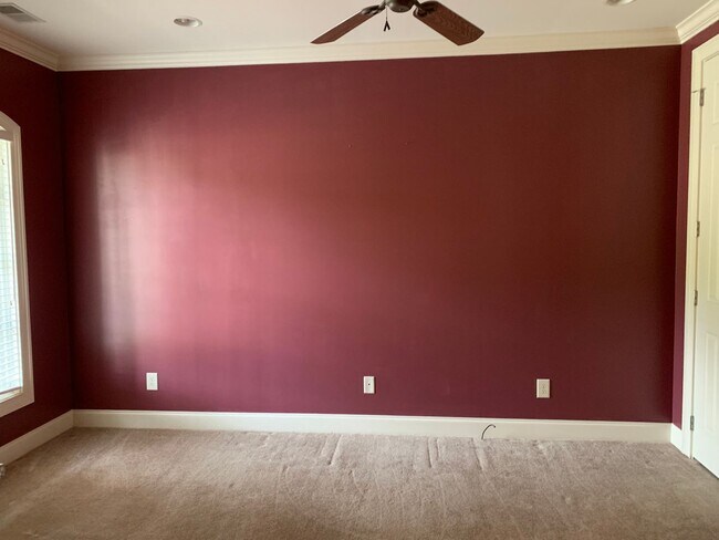 Building Photo - 136 Nickolas Cir