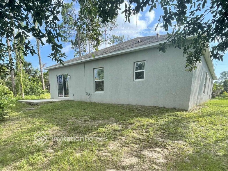Building Photo - 2090 Sadnet Ln