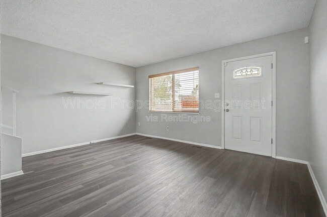 Building Photo - 8705 Santa Fe Dr