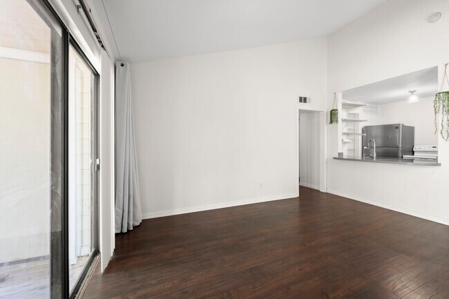 Building Photo - 3500 Tangle Brush Dr