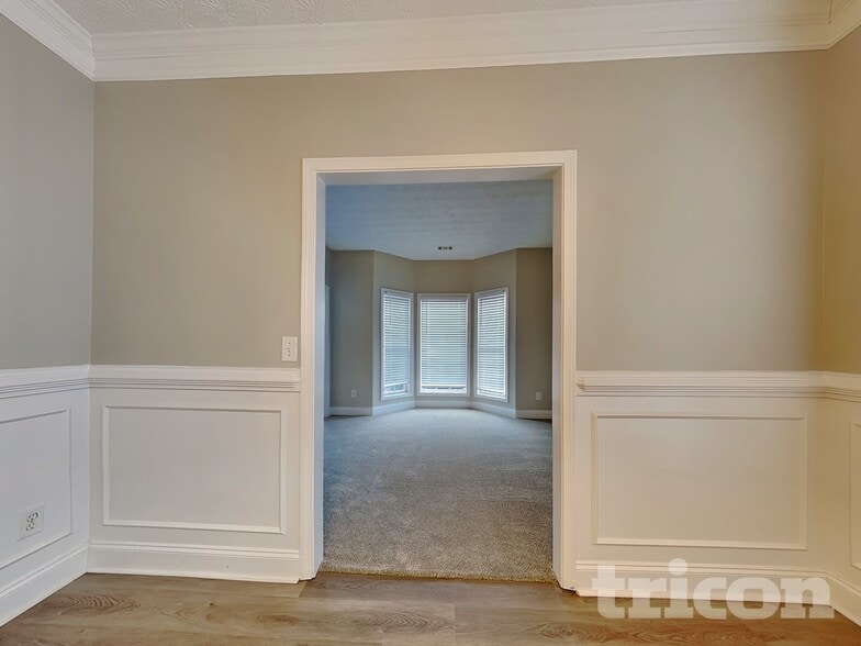 Building Photo - 417 Carrie Ct
