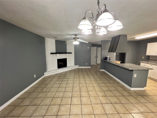 Building Photo - 14003 Hollow Pines Ct