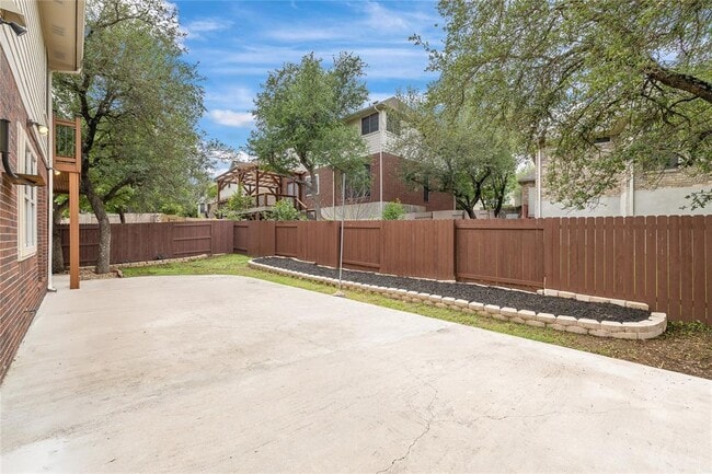 Building Photo - 10707 Bramblecrest Dr