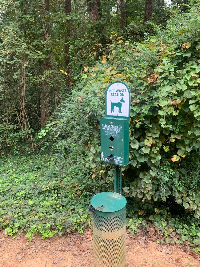 Building Photo - 524 Warm Springs Cir