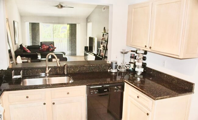 Building Photo - 737 Landover Ct