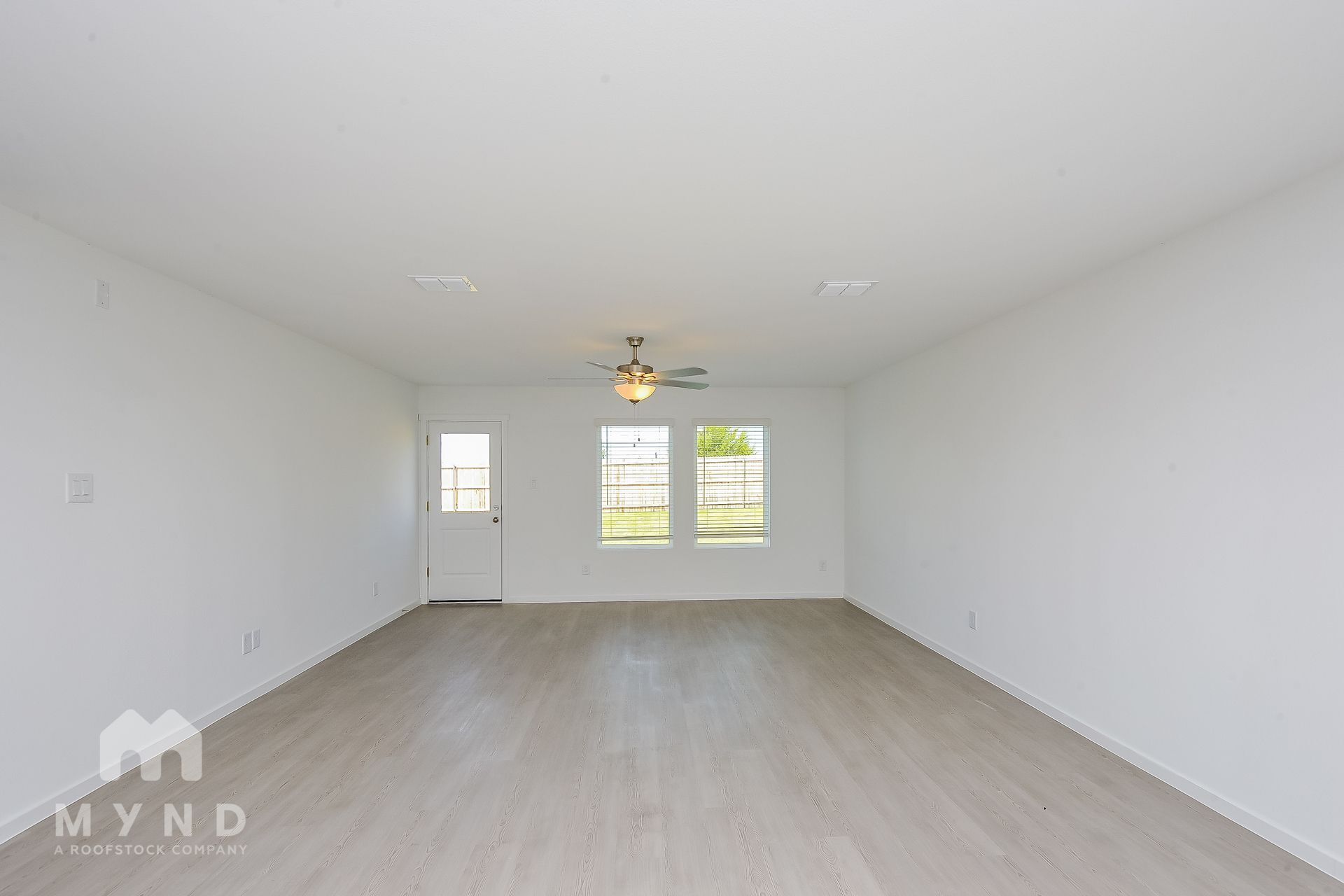 Building Photo - 2744 Mistwood Dr