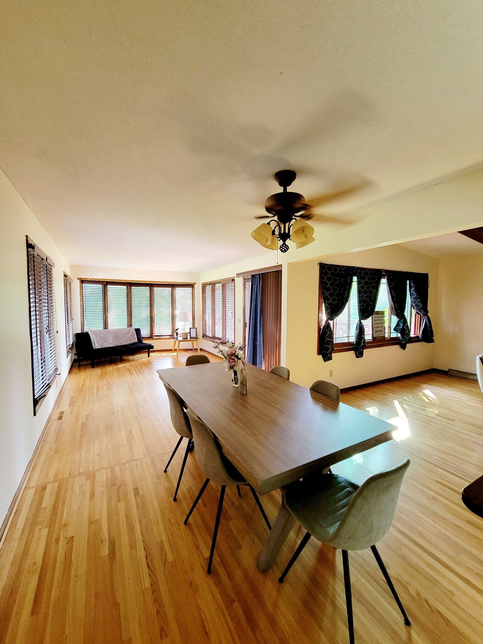 Building Photo - 5401 82nd Ave N