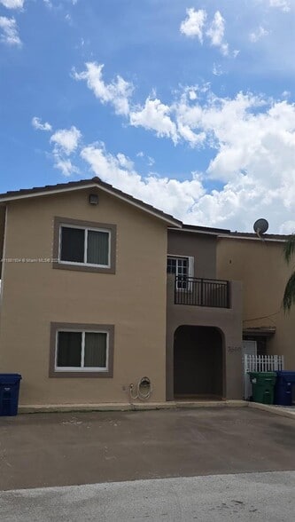 Building Photo - 7640 NW 182nd Ter