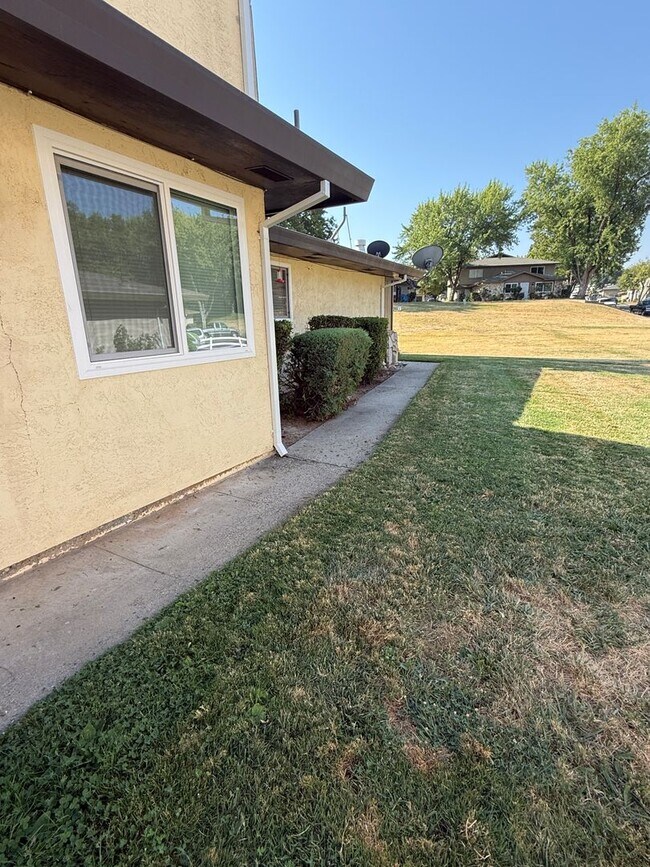 Building Photo - 3671 Galena Dr