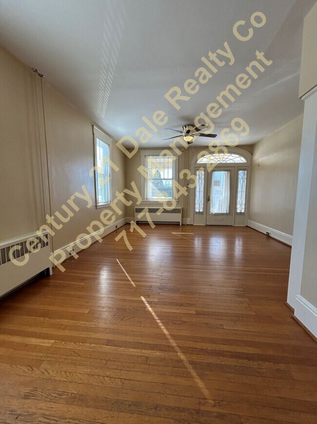 Building Photo - Beautiful 3 Bedroom 1 Bath Home in Dallastown Schools with a Large detached 2 Car Garage