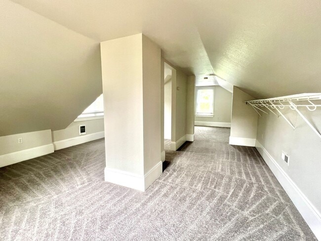 Building Photo - Reed Neighborhood Beautifully Renovated 3-...