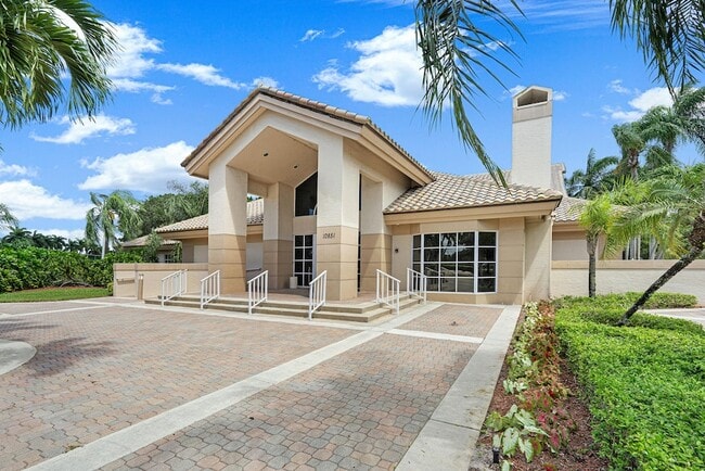 Building Photo - 1883 Oak Berry Cir