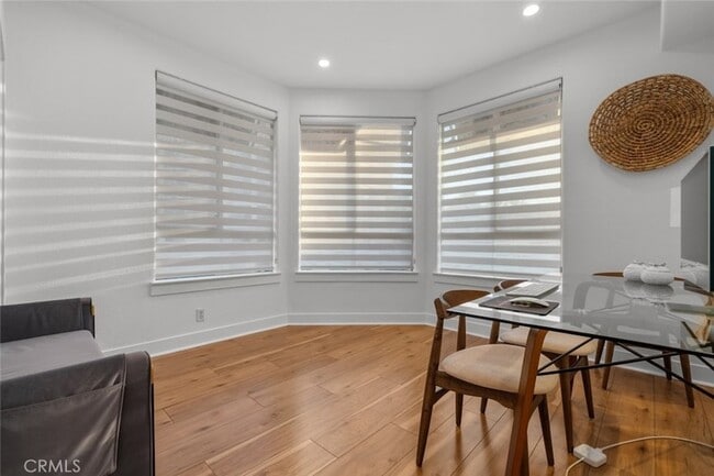 Building Photo - 24505 Town Center Dr