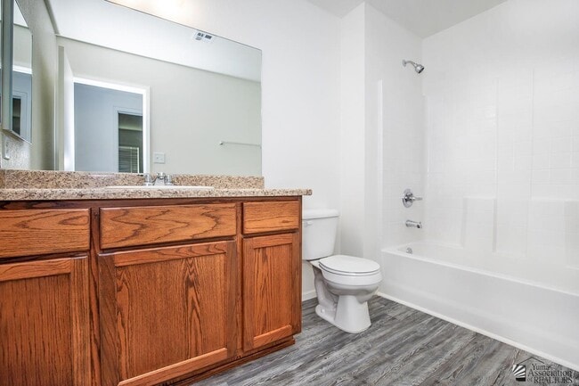 Building Photo - 7561 E 45th St