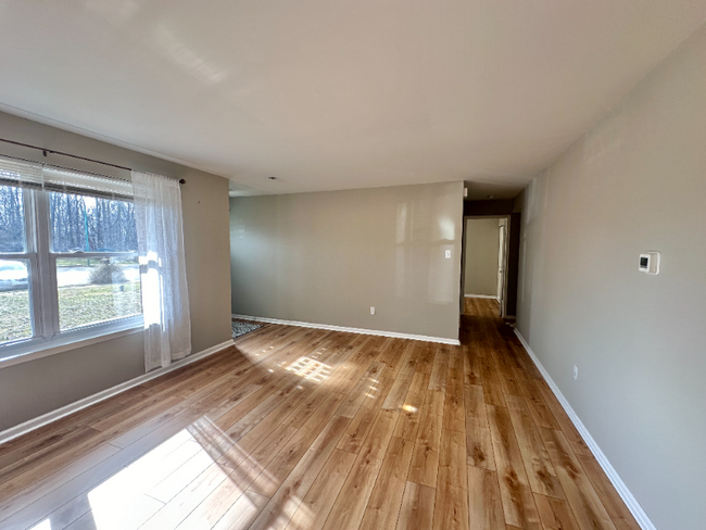 Building Photo - 4573 Winding Brook Dr