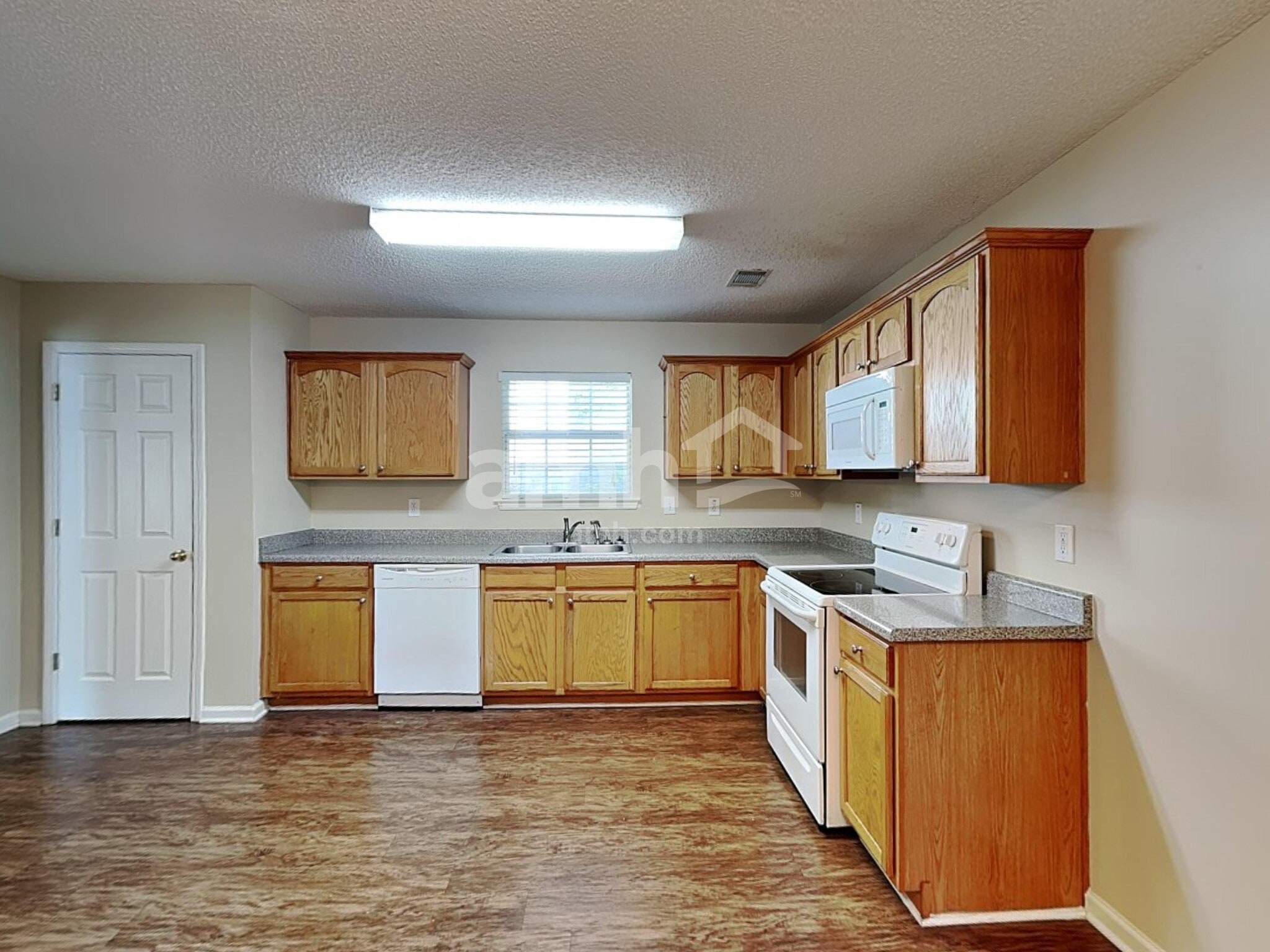 Building Photo - 4020 Angels Dr