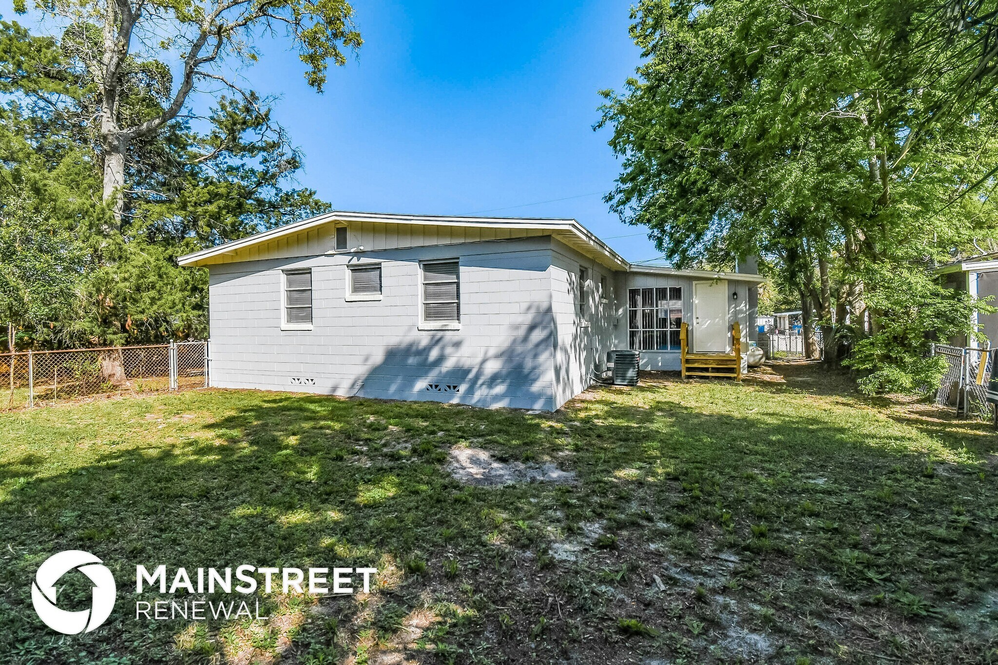 Building Photo - 6238 Green Pine Ln