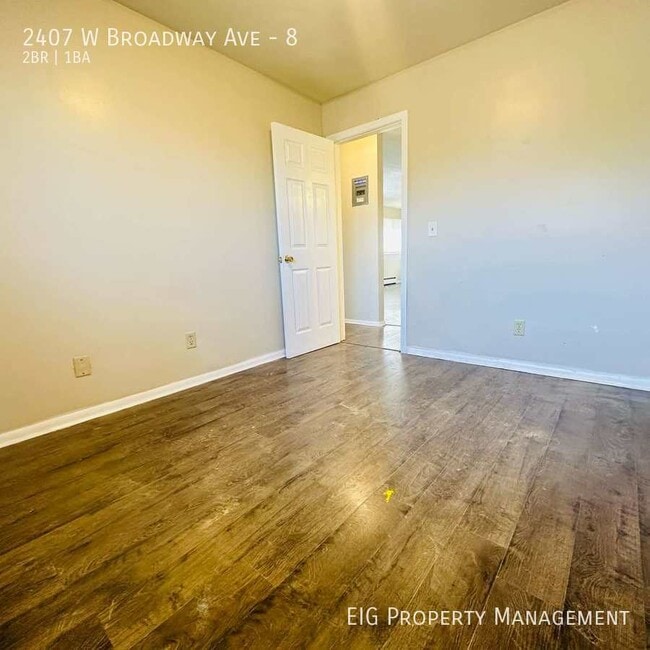 Building Photo - Available 6/20/2024