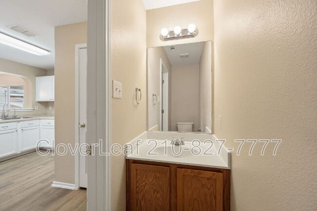 Building Photo - 7126 Horizon Star