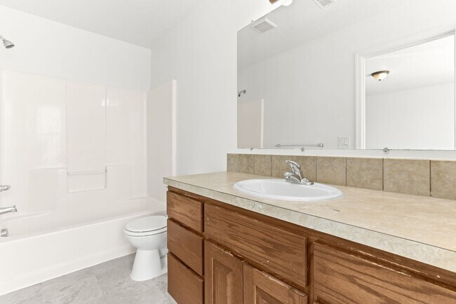 Building Photo - 3745-3749 SE 127th Place