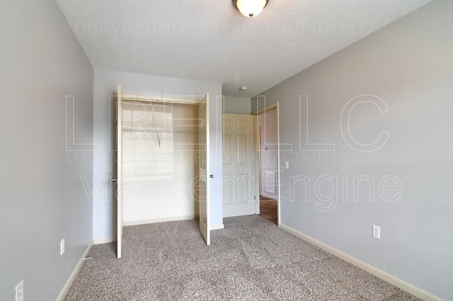 Building Photo - 304 Keeneland Dr